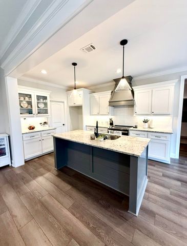 38 Copperfield Dr., Hattiesburg, MS 39402