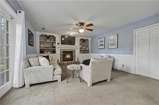 12313 S Mullen Court, Olathe, KS 66062