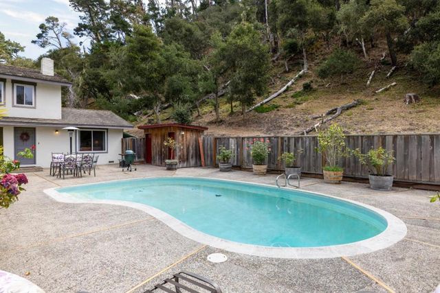 25455 Canada Valley Drive, Carmel, CA 93923