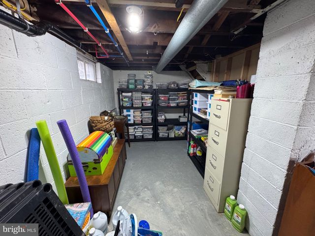 63 W MONTROSE ST, Vineland, NJ 08360