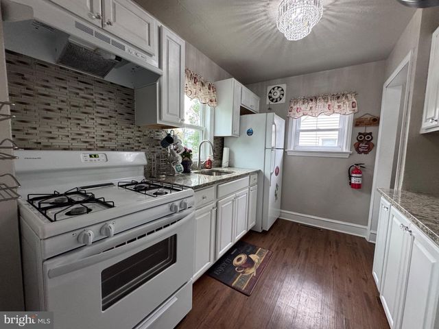 63 W MONTROSE ST, Vineland, NJ 08360