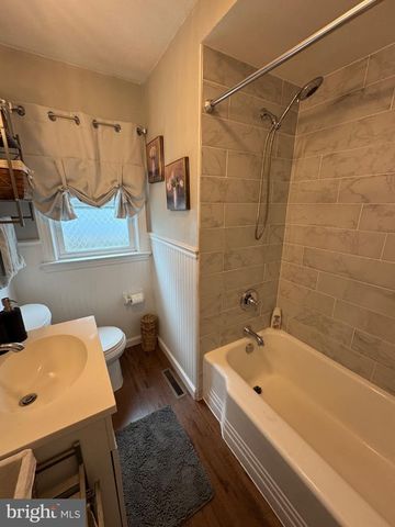 63 W MONTROSE ST, Vineland, NJ 08360