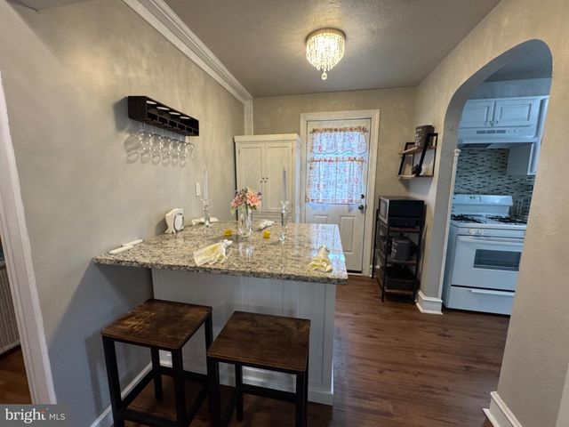 63 W MONTROSE ST, Vineland, NJ 08360
