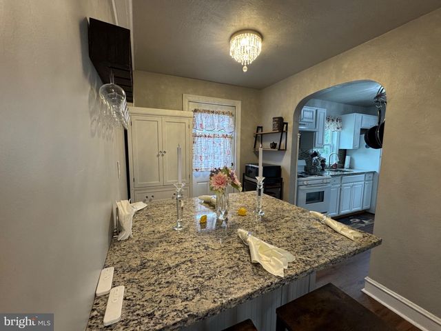 63 W MONTROSE ST, Vineland, NJ 08360