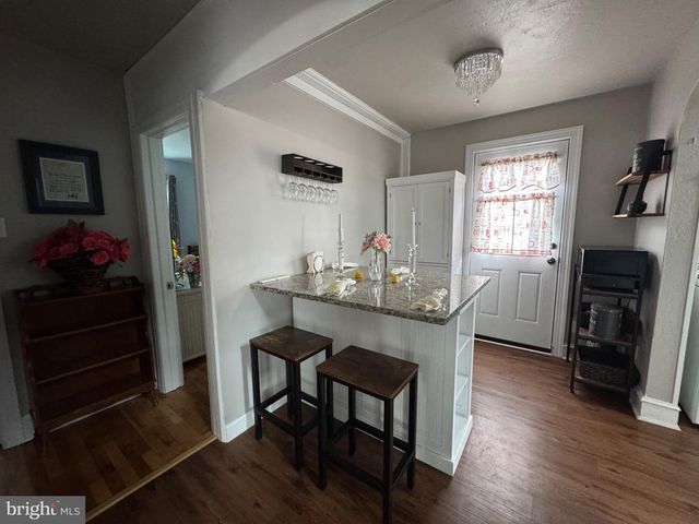63 W MONTROSE ST, Vineland, NJ 08360