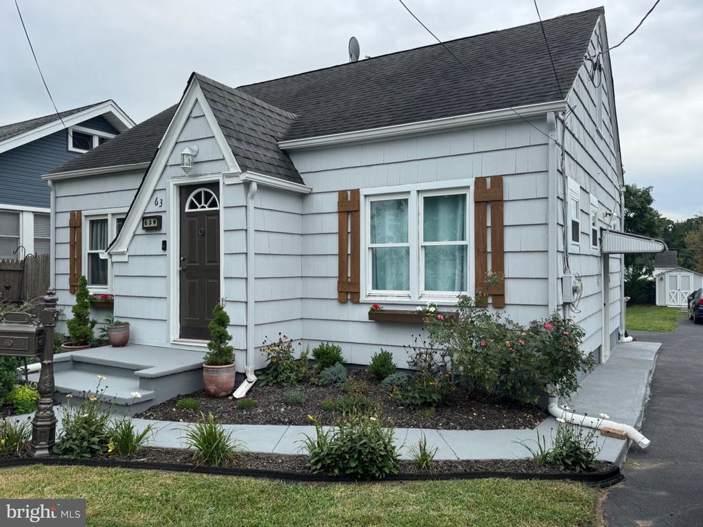 63 W MONTROSE ST, Vineland, NJ 08360