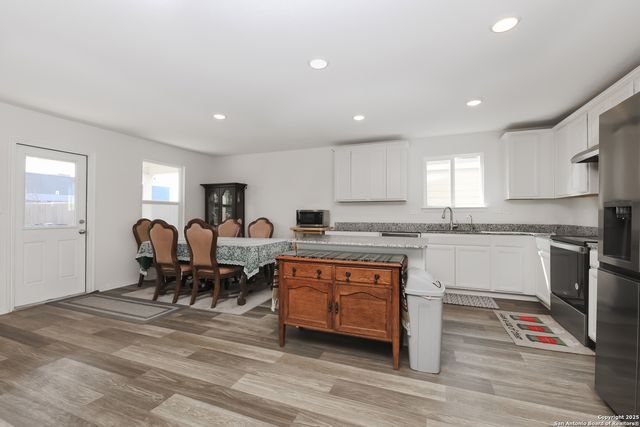 5922 Rolling Glen, San Antonio, TX 78218