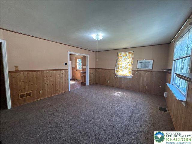 544 Moorestown Drive, Moore Twp, PA 18014