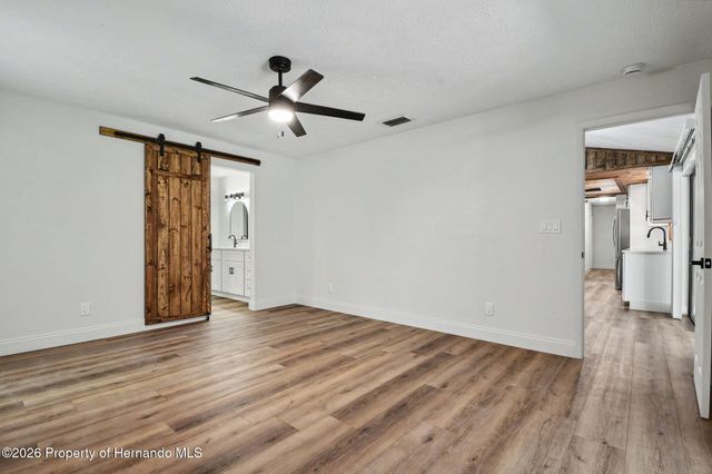 5305 E 127th Avenue, Tampa, FL 33617