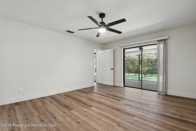 5305 E 127th Avenue, Tampa, FL 33617