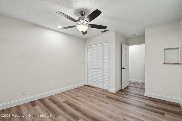 5305 E 127th Avenue, Tampa, FL 33617