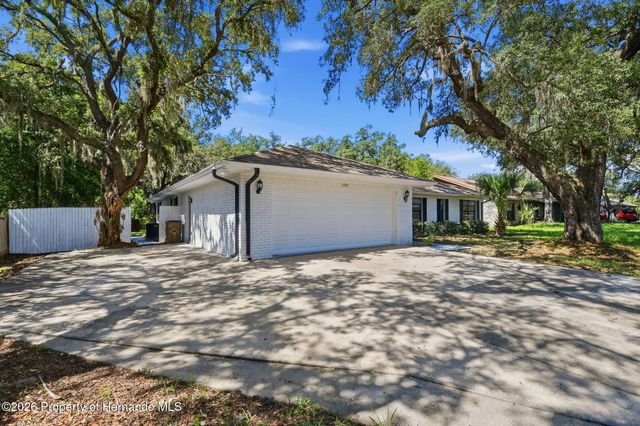 5305 E 127th Avenue, Tampa, FL 33617