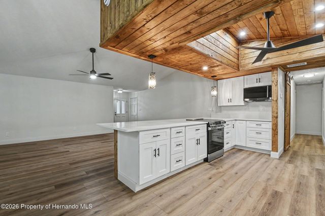 5305 E 127th Avenue, Tampa, FL 33617