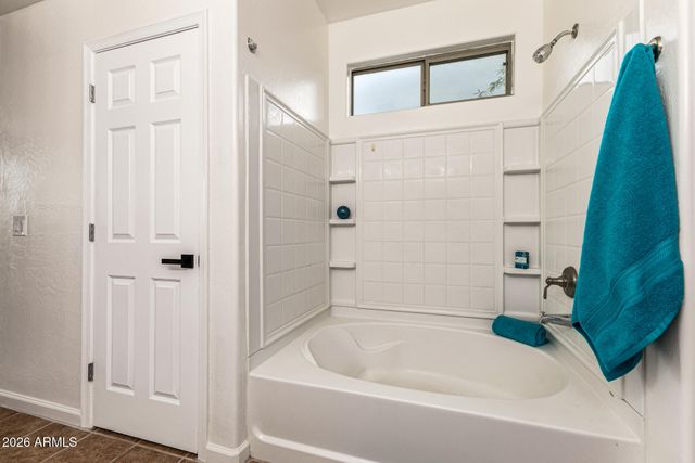 8205 S 23RD Place, Phoenix, AZ 85042