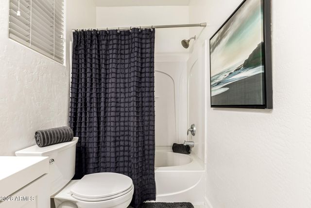 8205 S 23RD Place, Phoenix, AZ 85042