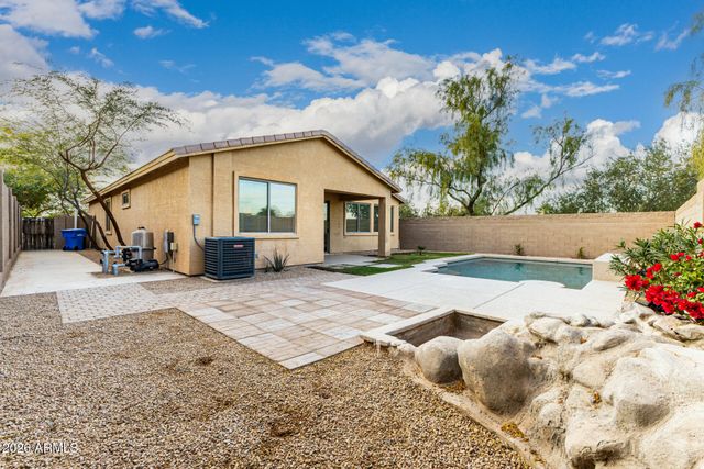 8205 S 23RD Place, Phoenix, AZ 85042