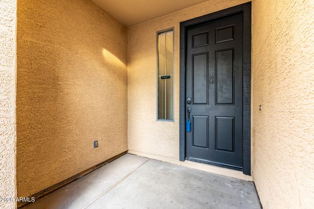 8205 S 23RD Place, Phoenix, AZ 85042