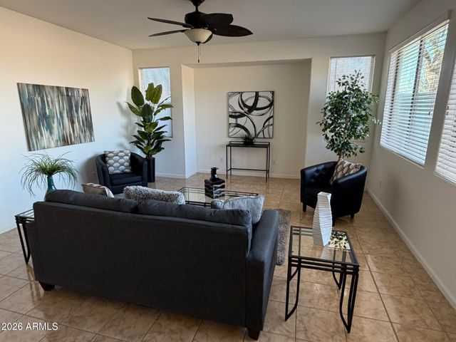 8205 S 23RD Place, Phoenix, AZ 85042