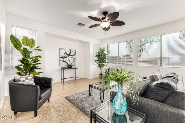 8205 S 23RD Place, Phoenix, AZ 85042