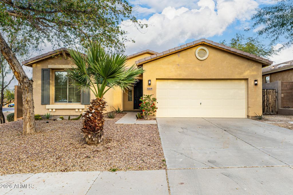 8205 S 23RD Place, Phoenix, AZ 85042