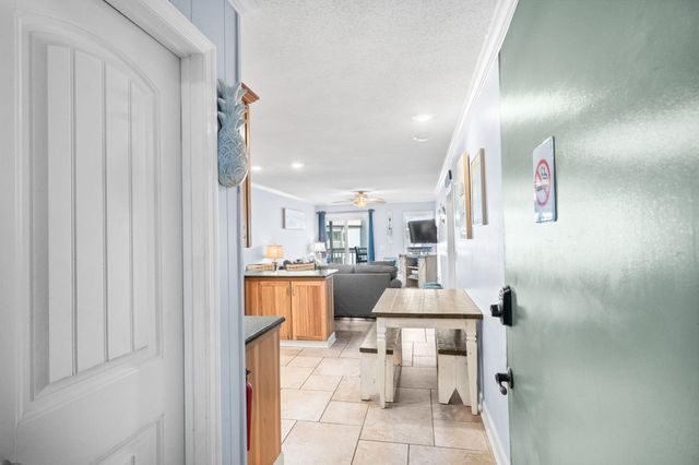 9520 Shore Dr. 3 D, Myrtle Beach, SC 29572