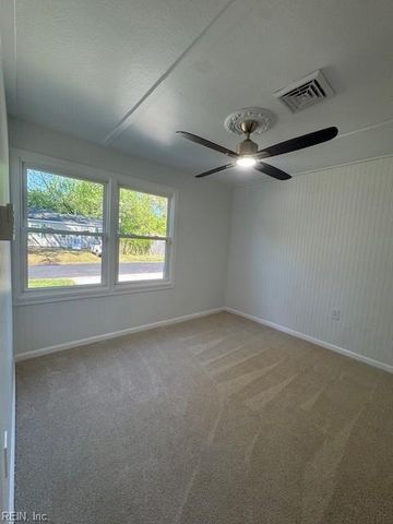 2701 Mark ST, Chesapeake, VA 23324