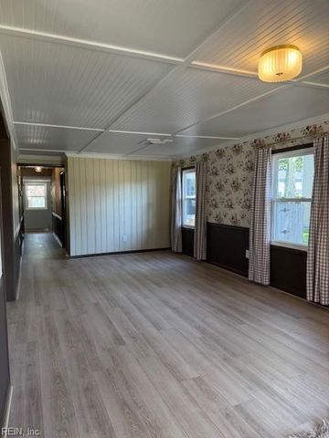 2701 Mark ST, Chesapeake, VA 23324