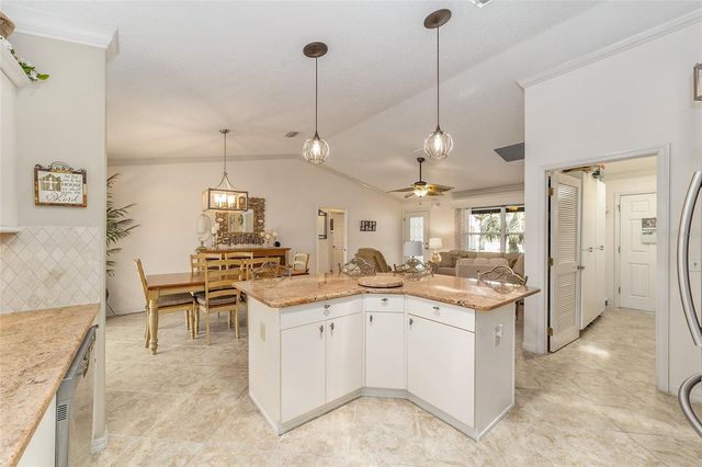 935 KENOVA AVENUE, The Villages, FL 32162