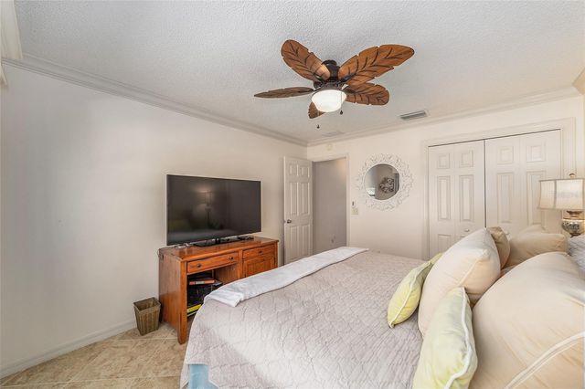 935 KENOVA AVENUE, The Villages, FL 32162