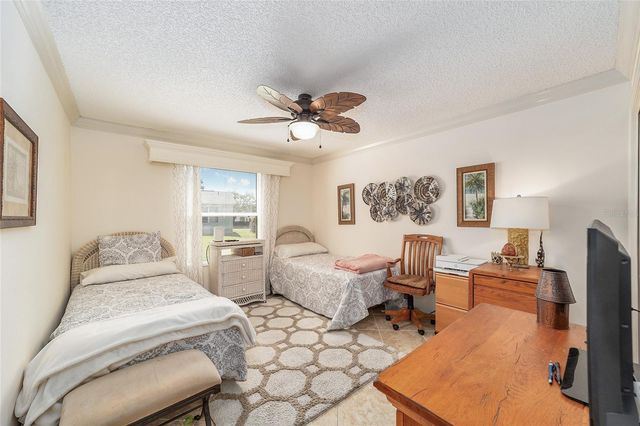 935 KENOVA AVENUE, The Villages, FL 32162