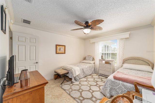 935 KENOVA AVENUE, The Villages, FL 32162