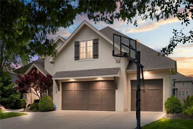11500 W 166th Street, Overland Park, KS 66221
