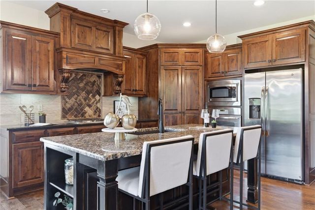 11500 W 166th Street, Overland Park, KS 66221