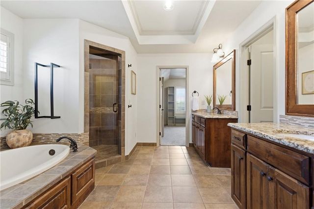 11500 W 166th Street, Overland Park, KS 66221