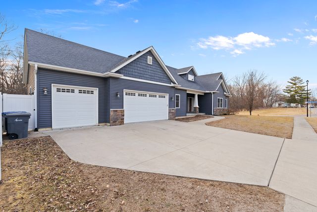 3504 Shadow Wood Court, Milan, IL 61264