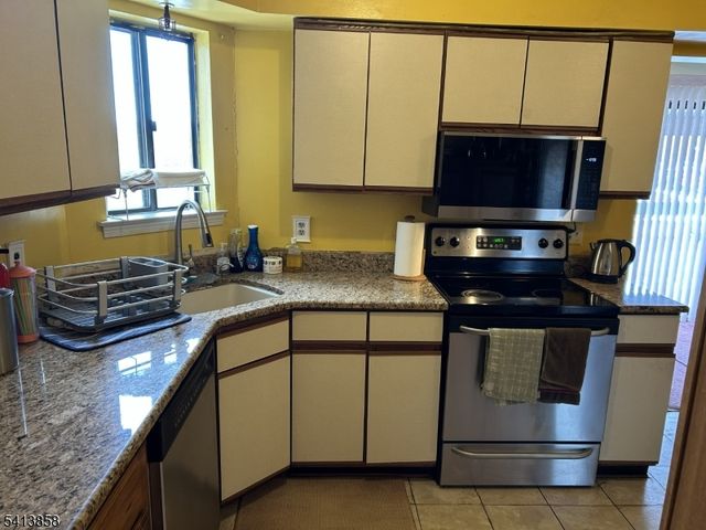 3519 Richmond Ct, Hillsborough Twp., NJ 08844