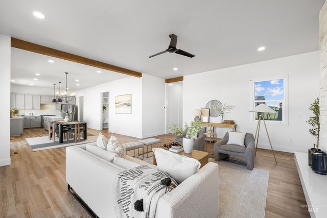 9848 W Aviara Street, Star, ID 83669