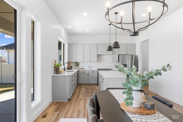 9848 W Aviara Street, Star, ID 83669