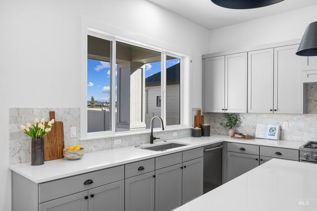 9848 W Aviara Street, Star, ID 83669