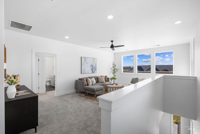 9848 W Aviara Street, Star, ID 83669