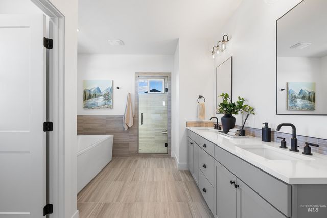 9848 W Aviara Street, Star, ID 83669