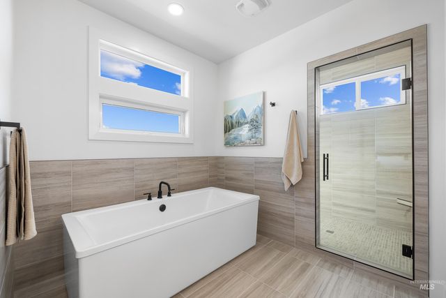 9848 W Aviara Street, Star, ID 83669