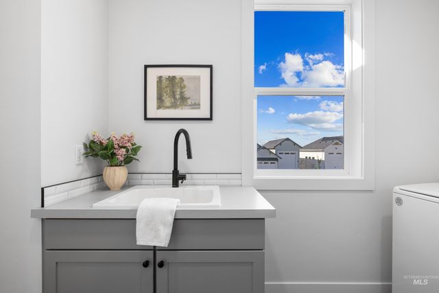 9848 W Aviara Street, Star, ID 83669