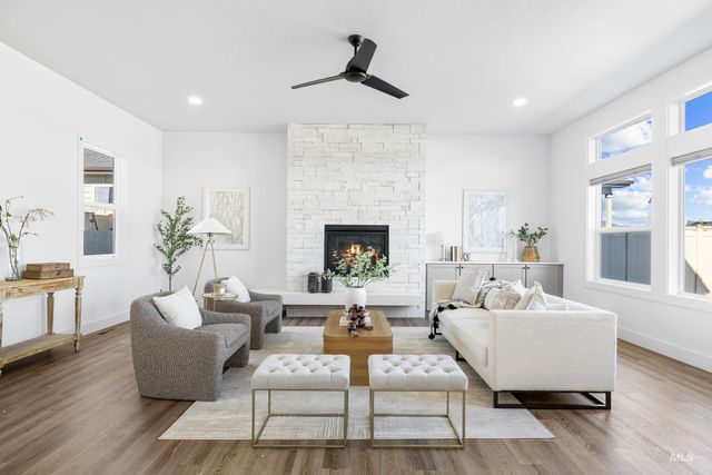 9848 W Aviara Street, Star, ID 83669