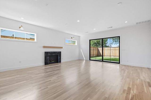 4525 Hopkins Avenue, Dallas, TX 75209