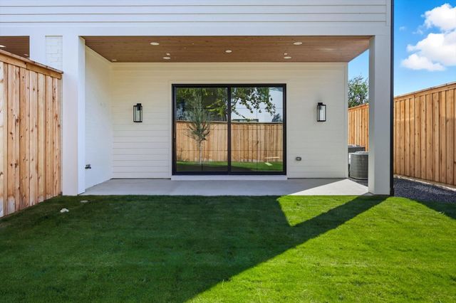 4525 Hopkins Avenue, Dallas, TX 75209