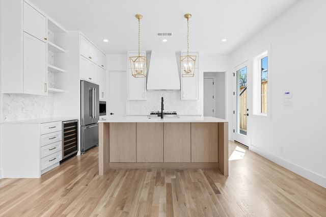 4525 Hopkins Avenue, Dallas, TX 75209