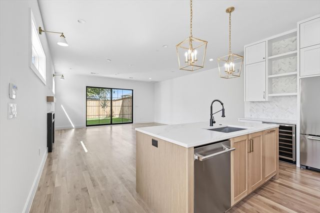 4525 Hopkins Avenue, Dallas, TX 75209