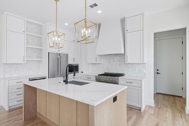 4525 Hopkins Avenue, Dallas, TX 75209