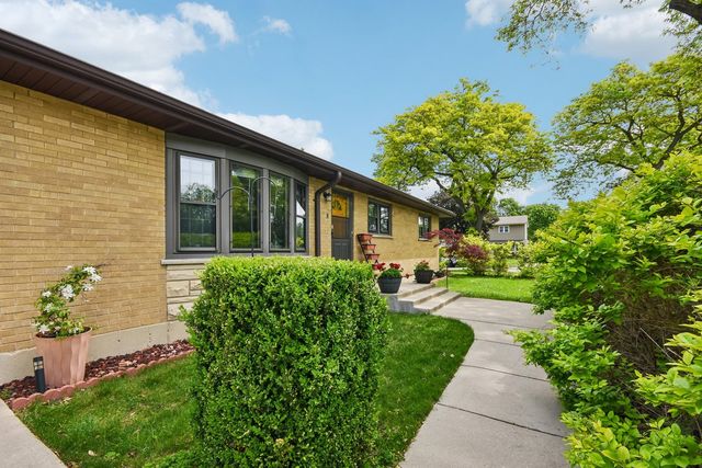 306 Poplar Avenue, Bensenville, IL 60106